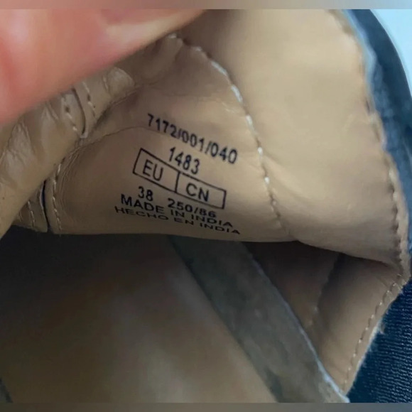 Studded Chelsea Boot 7.5 - Picture 8 of 9